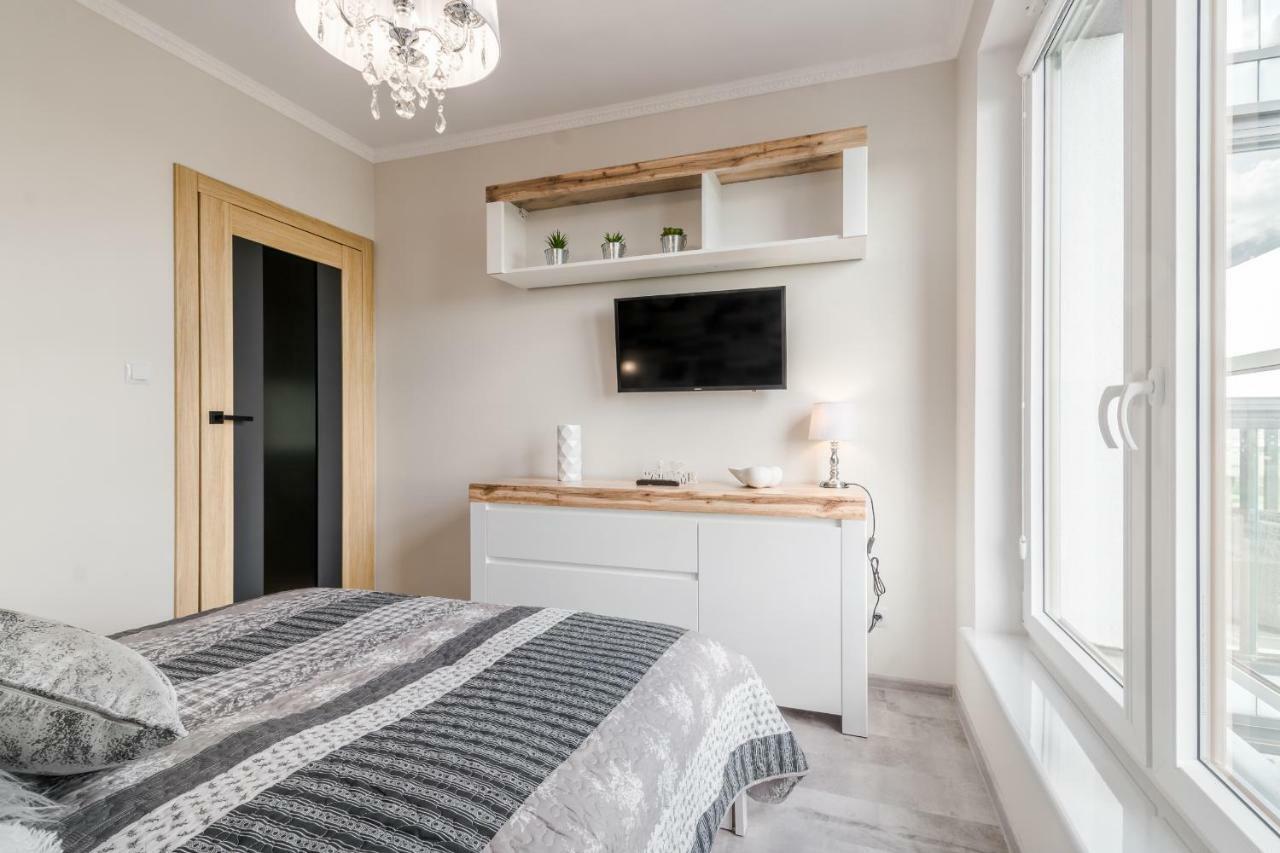 Apartament Aquatower Oliwia & Laura Rekin Реда Екстер'єр фото