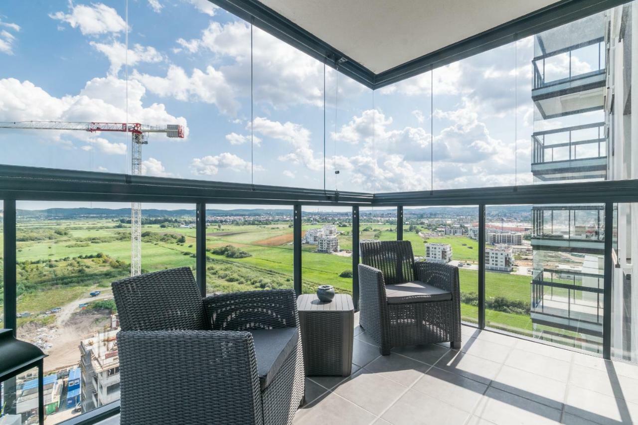 Apartament Aquatower Oliwia & Laura Rekin Реда Екстер'єр фото